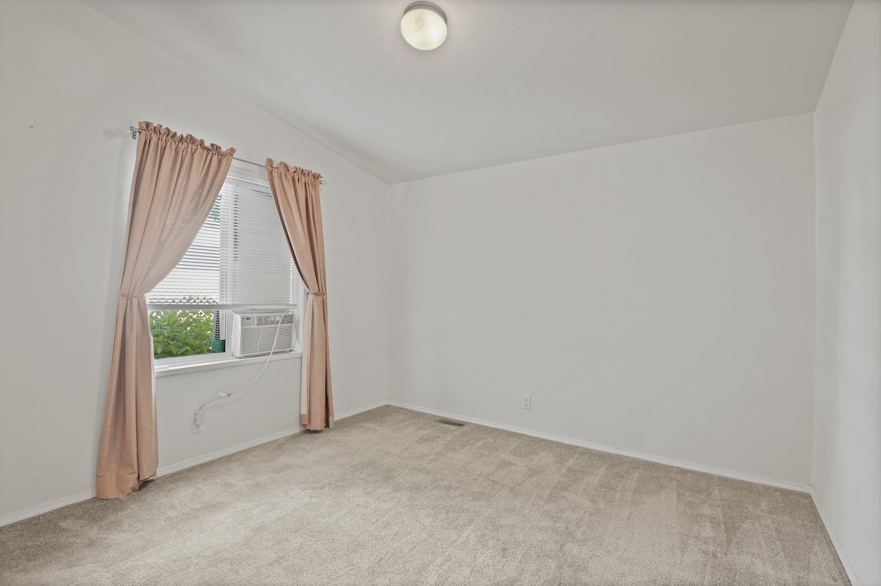 215 Meadowmere Road Deer Park, WA 99006 - Photo 18 of 21 Gallery Image 18