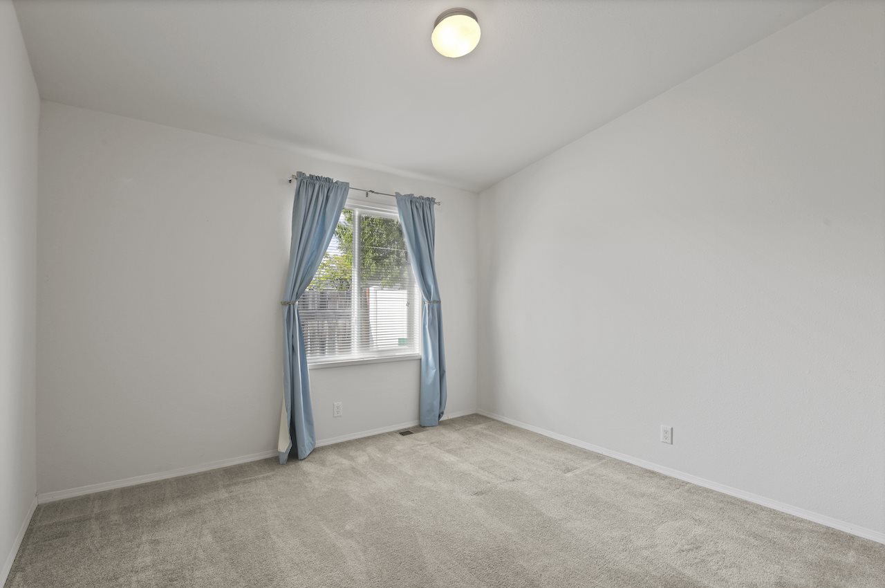 215 Meadowmere Road Deer Park, WA 99006 - Photo 19 of 21 Gallery Image 19