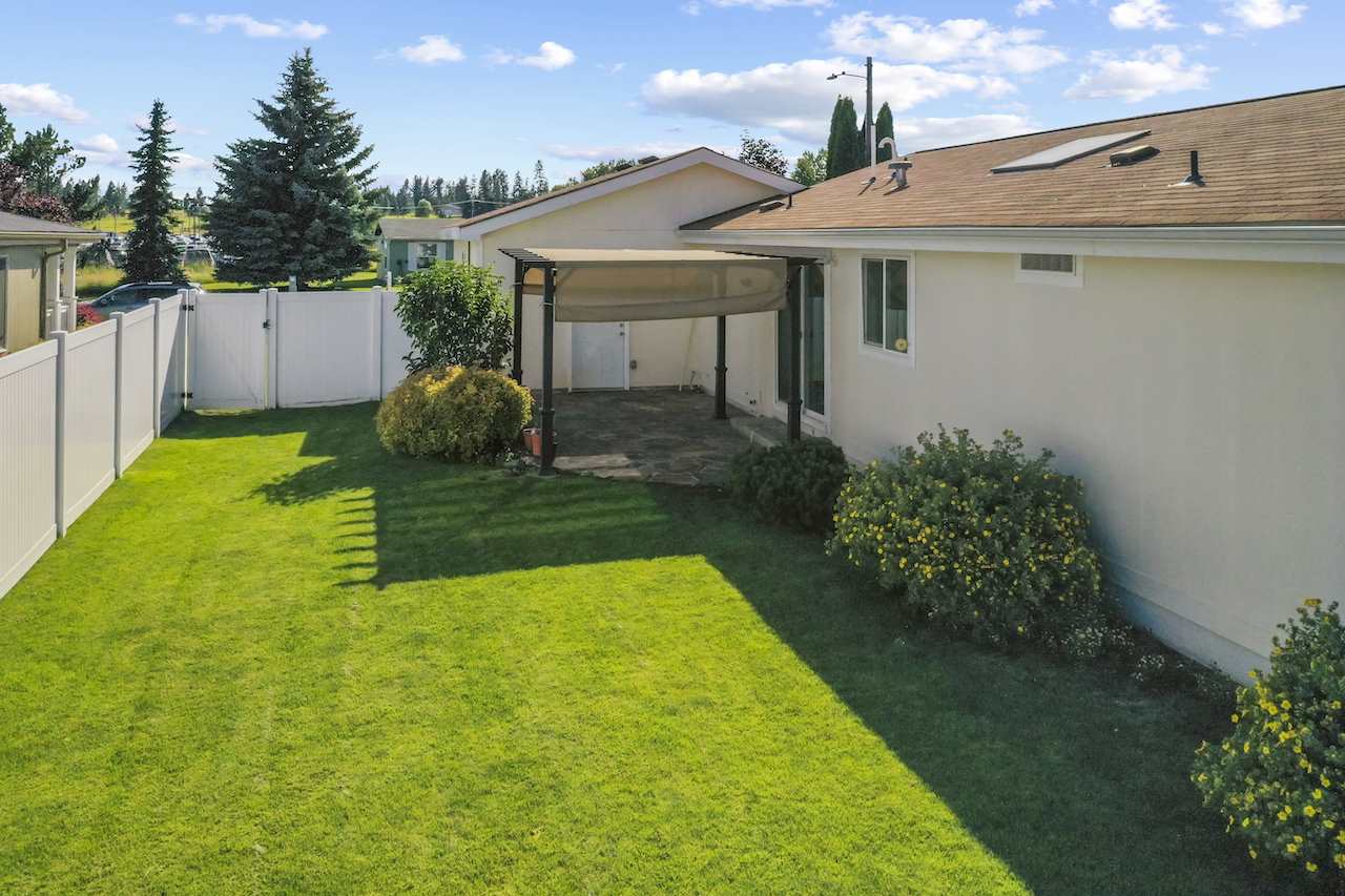215 Meadowmere Road Deer Park, WA 99006 - Photo 5 of 21 Gallery Image 5