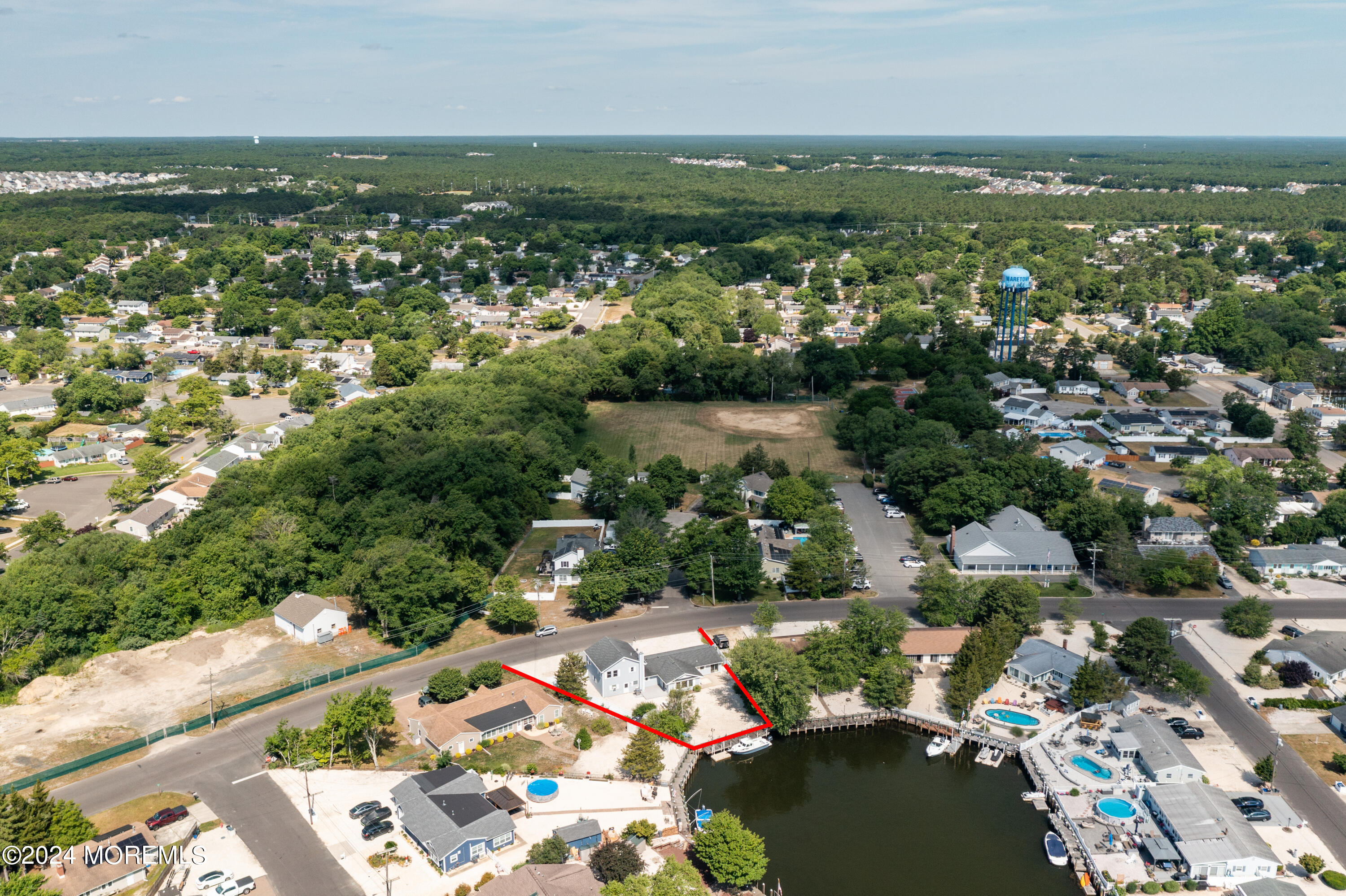 232 11th Street Barnegat, NJ 08005 - Photo 37 of 39 an aerial view of multiple house