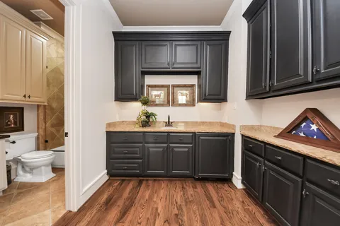 $795,000 | 1406 Lake Pointe Parkway, Sugar Land, TX 77478