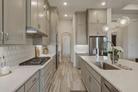 $700,000 | 2012 Gathering Trail, Argyle, TX 76226
