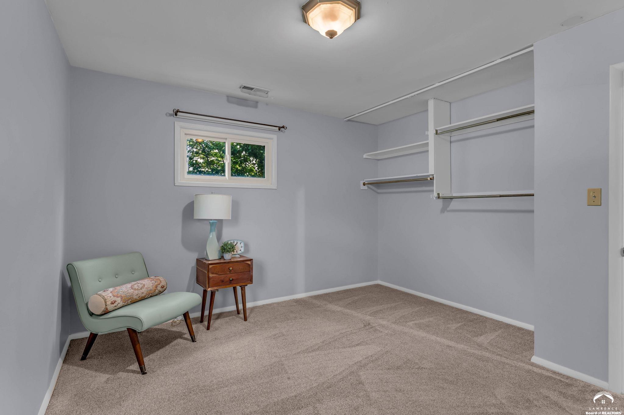 1630 Delaware Street Lawrence, KS 66044 - Photo 24 of 37