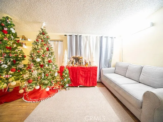 $360,000 | 13691 Gavina Avenue, Unit 505, Sylmar, CA 91342