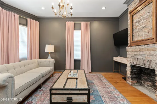 $3,350 | 305 Harnett Street, Wilmington, NC 28401