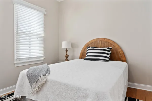 $3,350 | 305 Harnett Street, Wilmington, NC 28401