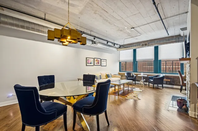 $599,000 | 411 West Ontario Street, Unit 421, Chicago, IL 60654