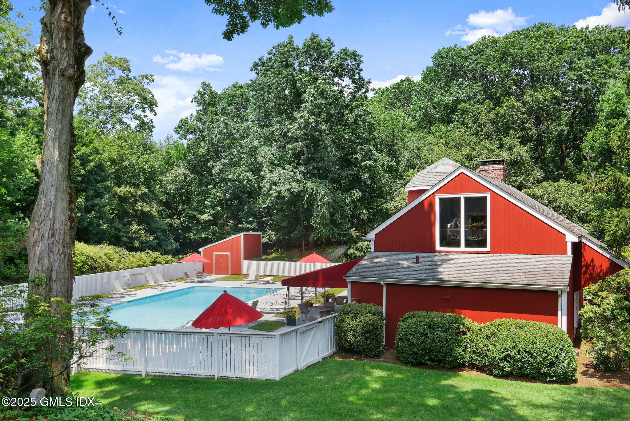 74 Silo Circle Riverside, CT 06878 - Photo 27 of 29 an aerial view of a house