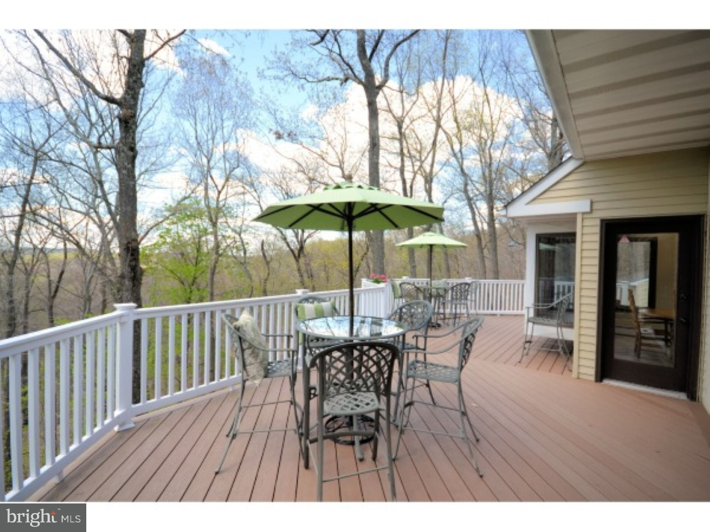 2802 Hill Road Green Lane, PA 18054 - Photo 21 of 25 Deck