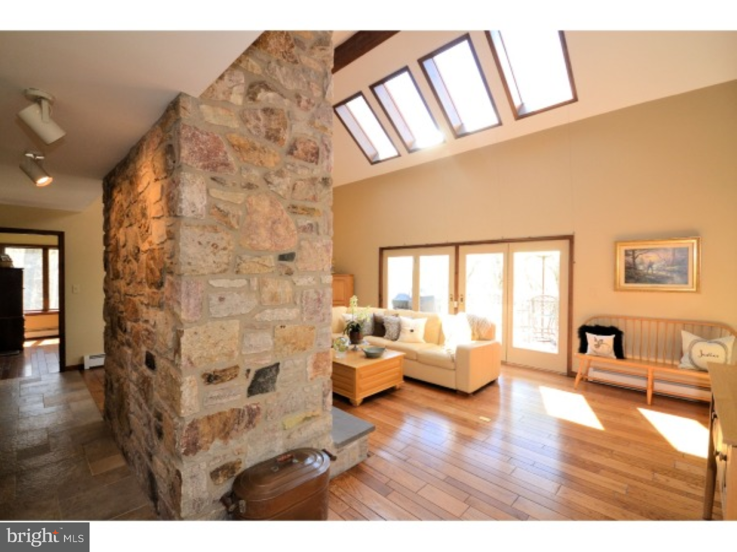 2802 Hill Road Green Lane, PA 18054 - Photo 7 of 25 Great Room