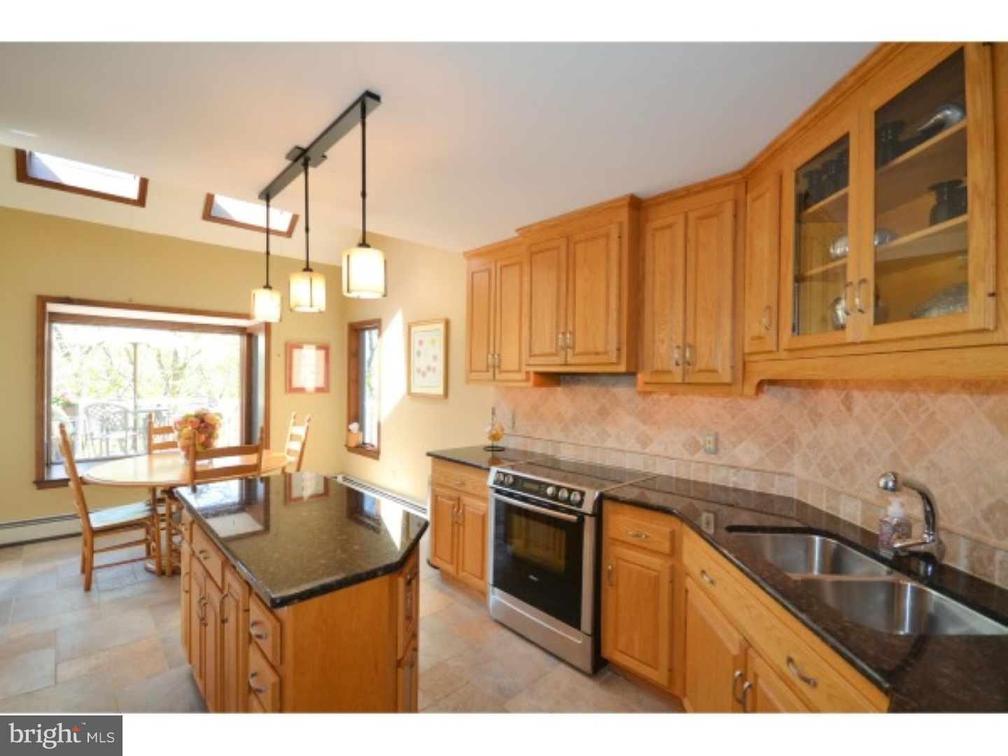 2802 Hill Road Green Lane, PA 18054 - Photo 9 of 25 Kitchen