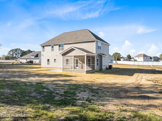 $424,900 | 1075 Buckley Drive, Grimesland, NC 27837