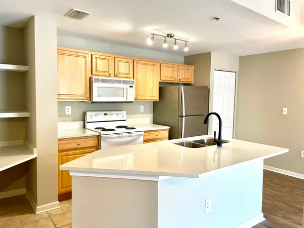 $1,400 | 425 South Villa San Marco Drive, Unit 103, St. Augustine, FL 32086
