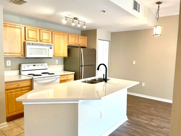 $1,400 | 425 South Villa San Marco Drive, Unit 103, St. Augustine, FL 32086