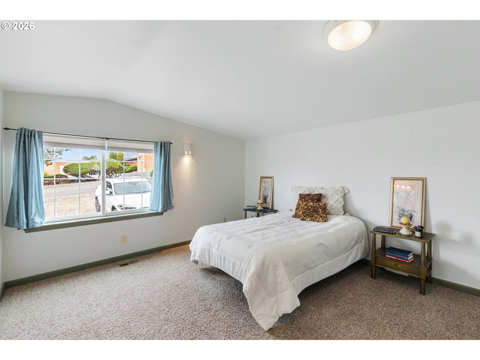 2522 Southwest Marshall Avenue Pendleton, OR 97801 - Photo 12 of 38