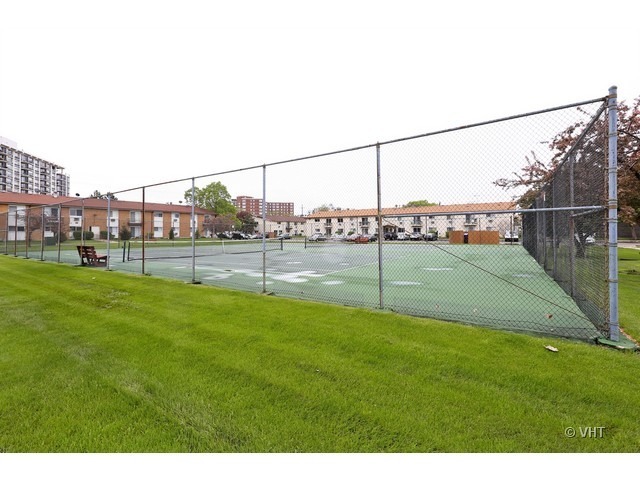 8876 Golf Road, Unit 2G Des Plaines, IL 60016 - Photo 15 of 19