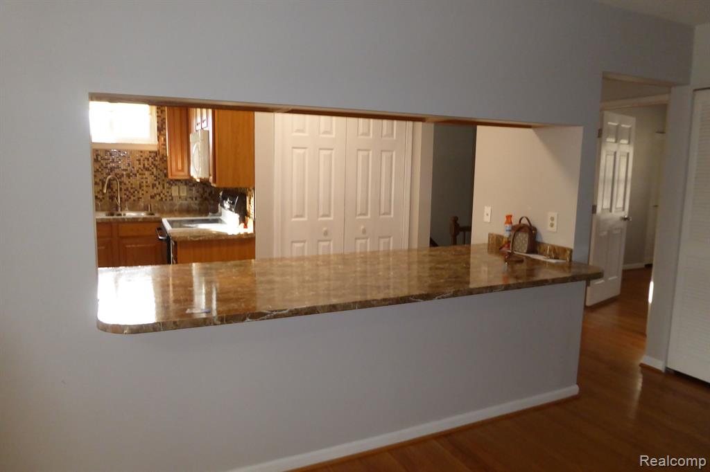 2365 Walton Boulevard Rochester, MI 48309 - Photo 39 of 40