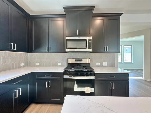 $329,999 | 372 Glocken Lane, Kyle, TX 78640