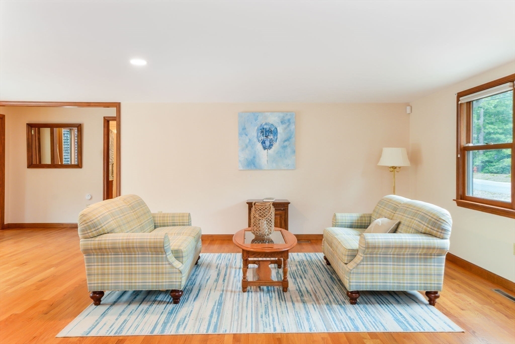 1065 Governor Prence Road Eastham, MA 02642 - Photo 13 of 38