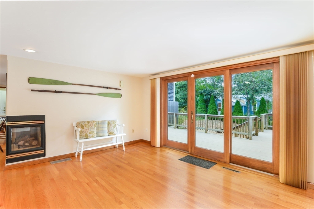 1065 Governor Prence Road Eastham, MA 02642 - Photo 14 of 38