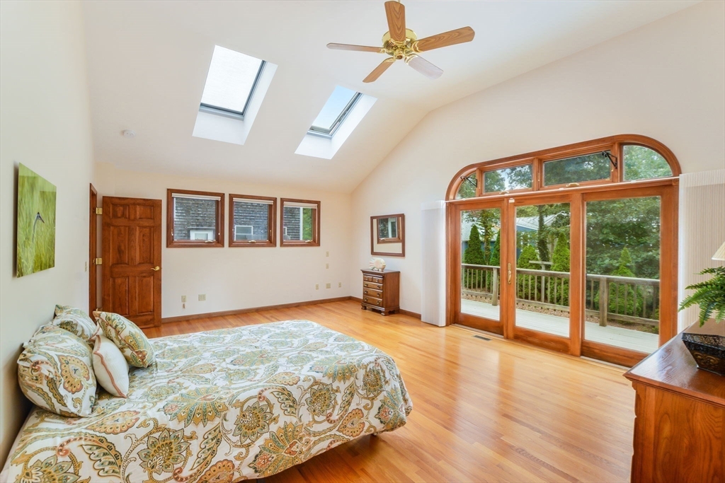 1065 Governor Prence Road Eastham, MA 02642 - Photo 15 of 38