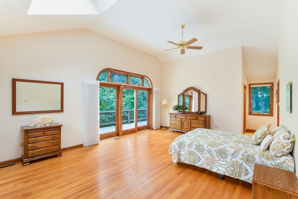 1065 Governor Prence Road Eastham, MA 02642 - Photo 17 of 38