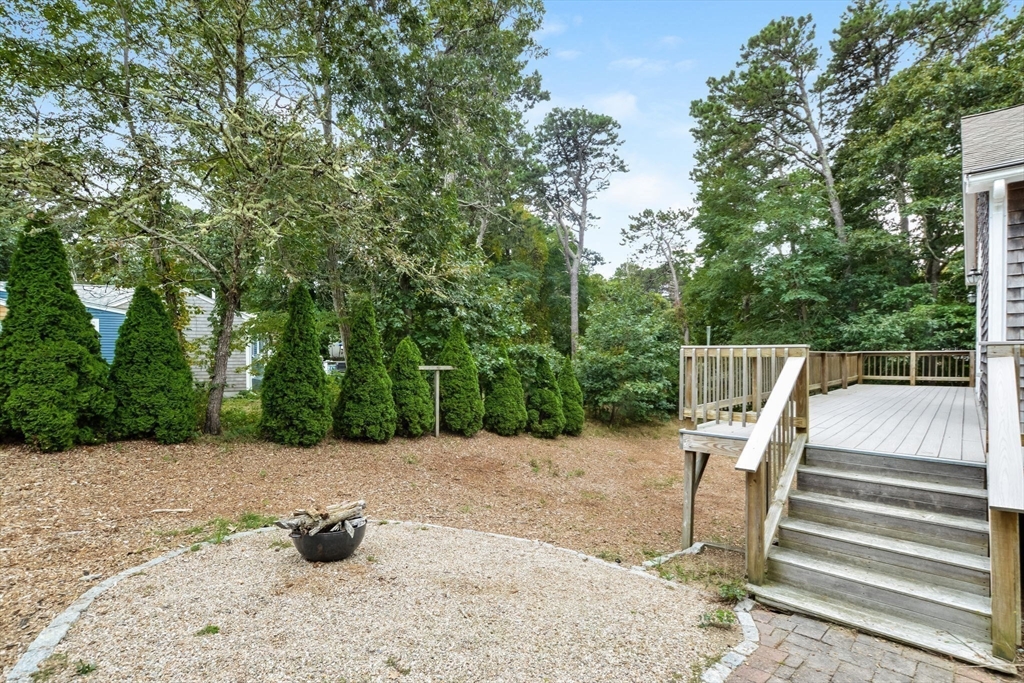 1065 Governor Prence Road Eastham, MA 02642 - Photo 30 of 38