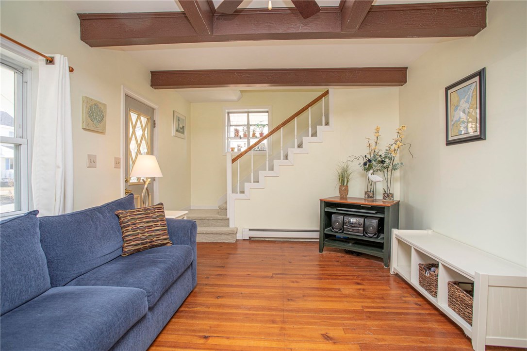 305 Riverside Street Portsmouth, RI 02871 - Photo 16 of 40