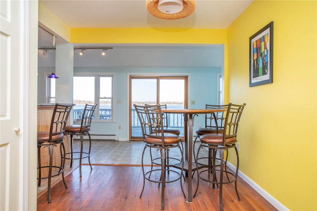 305 Riverside Street Portsmouth, RI 02871 - Photo 20 of 40