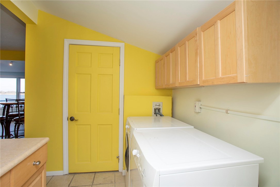 305 Riverside Street Portsmouth, RI 02871 - Photo 23 of 40