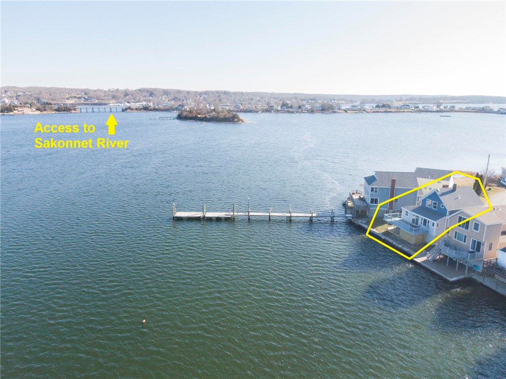 305 Riverside Street Portsmouth, RI 02871 - Photo 7 of 40
