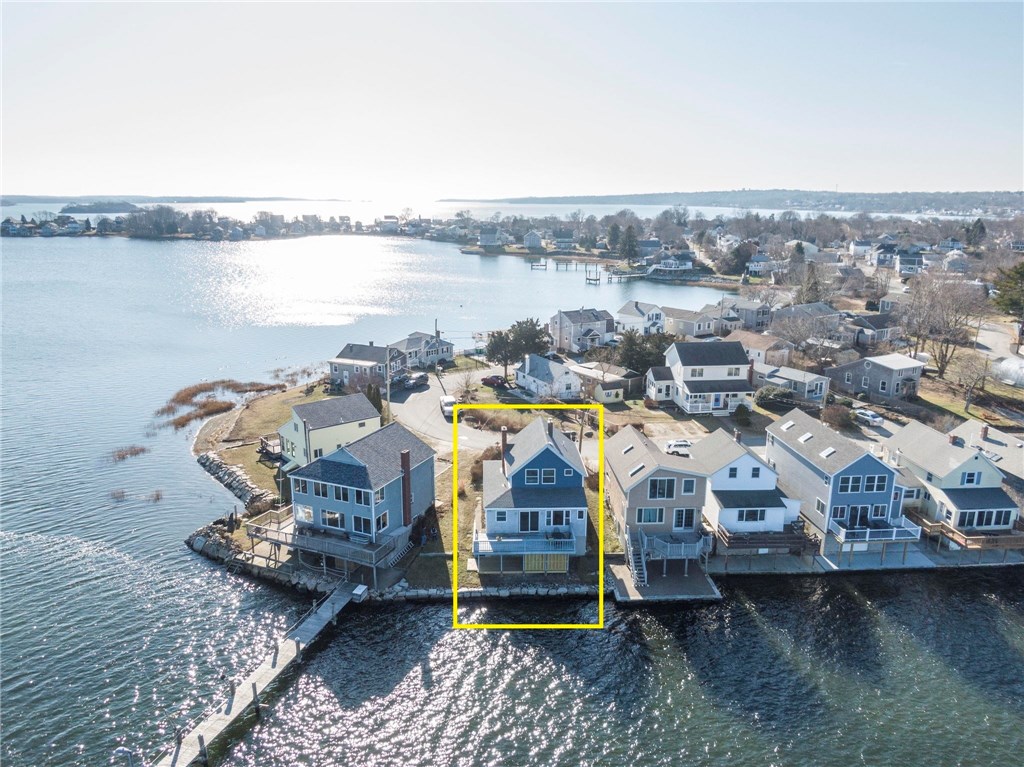 305 Riverside Street Portsmouth, RI 02871 - Photo 9 of 40