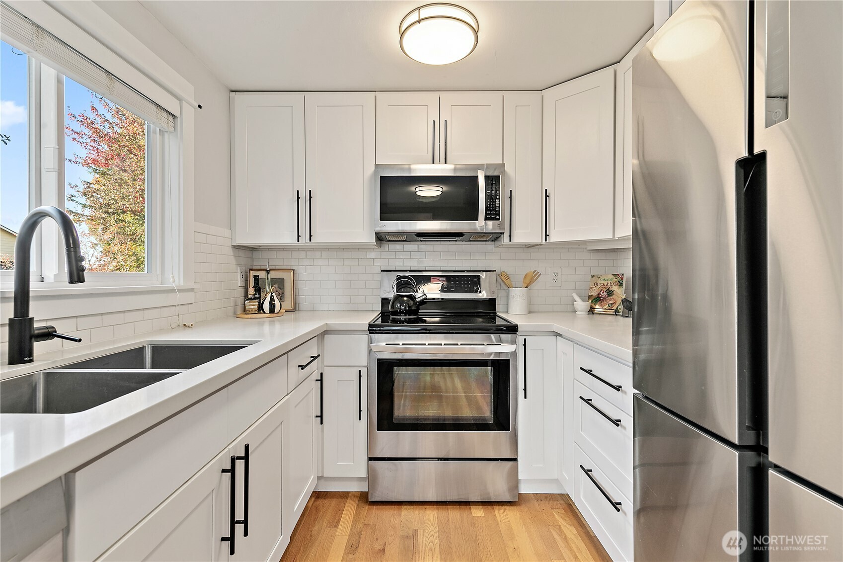 3529 Southwest Austin Street Seattle, WA 98126 - Photo 9 of 25 Gallery Image 9