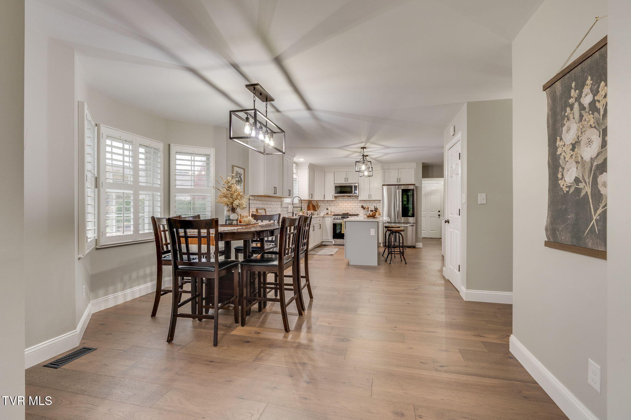 511 Old Stage Road Erwin, TN 37650 - Photo 11 of 44 011