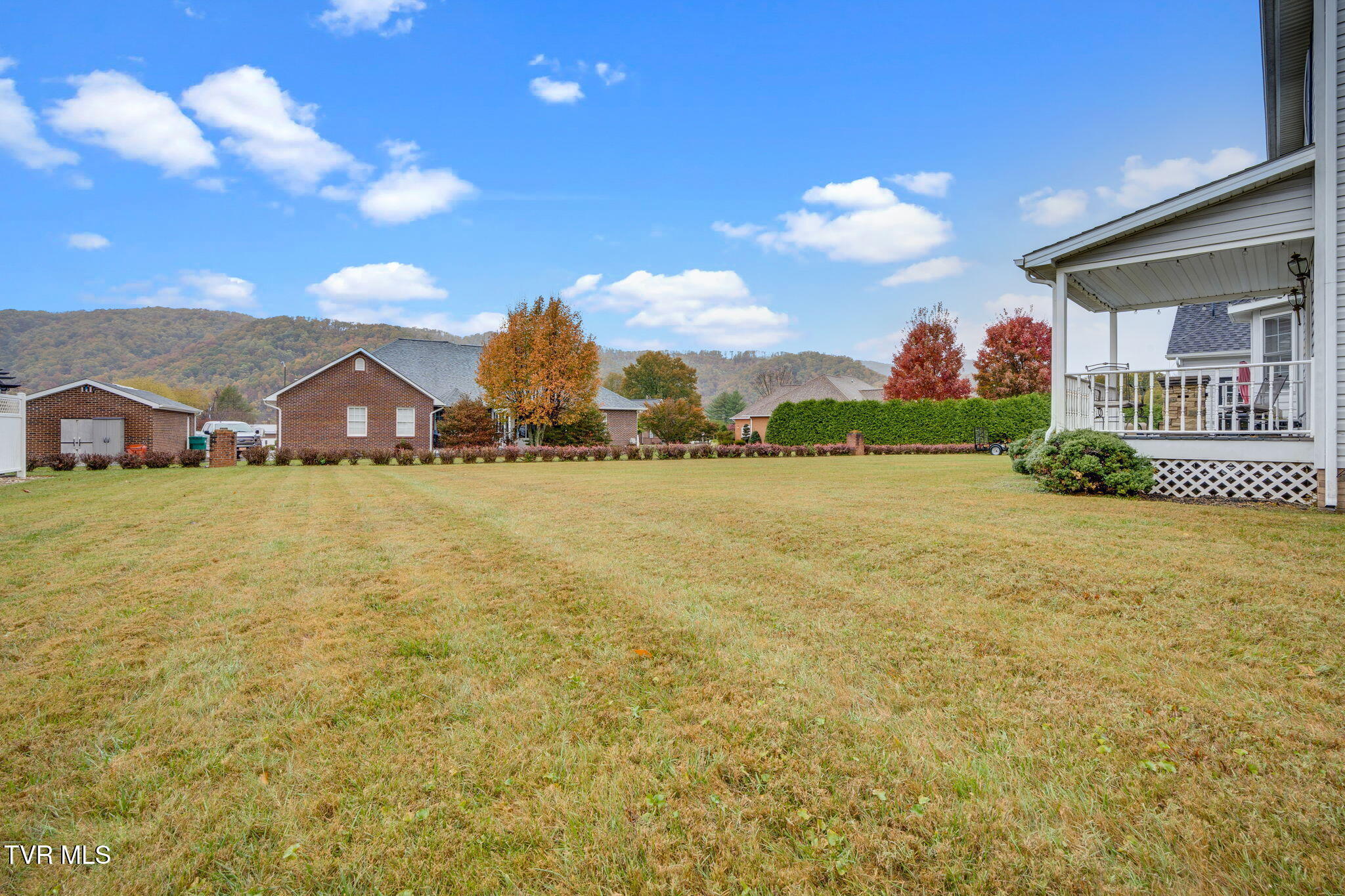 511 Old Stage Road Erwin, TN 37650 - Photo 44 of 44 045