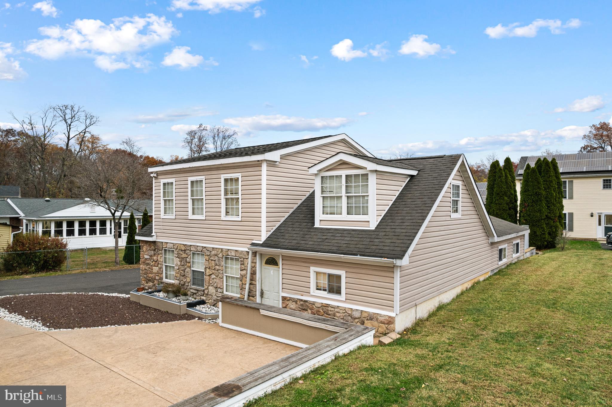 827 Hulmeville Road Langhorne, PA 19047 - Photo 28 of 34