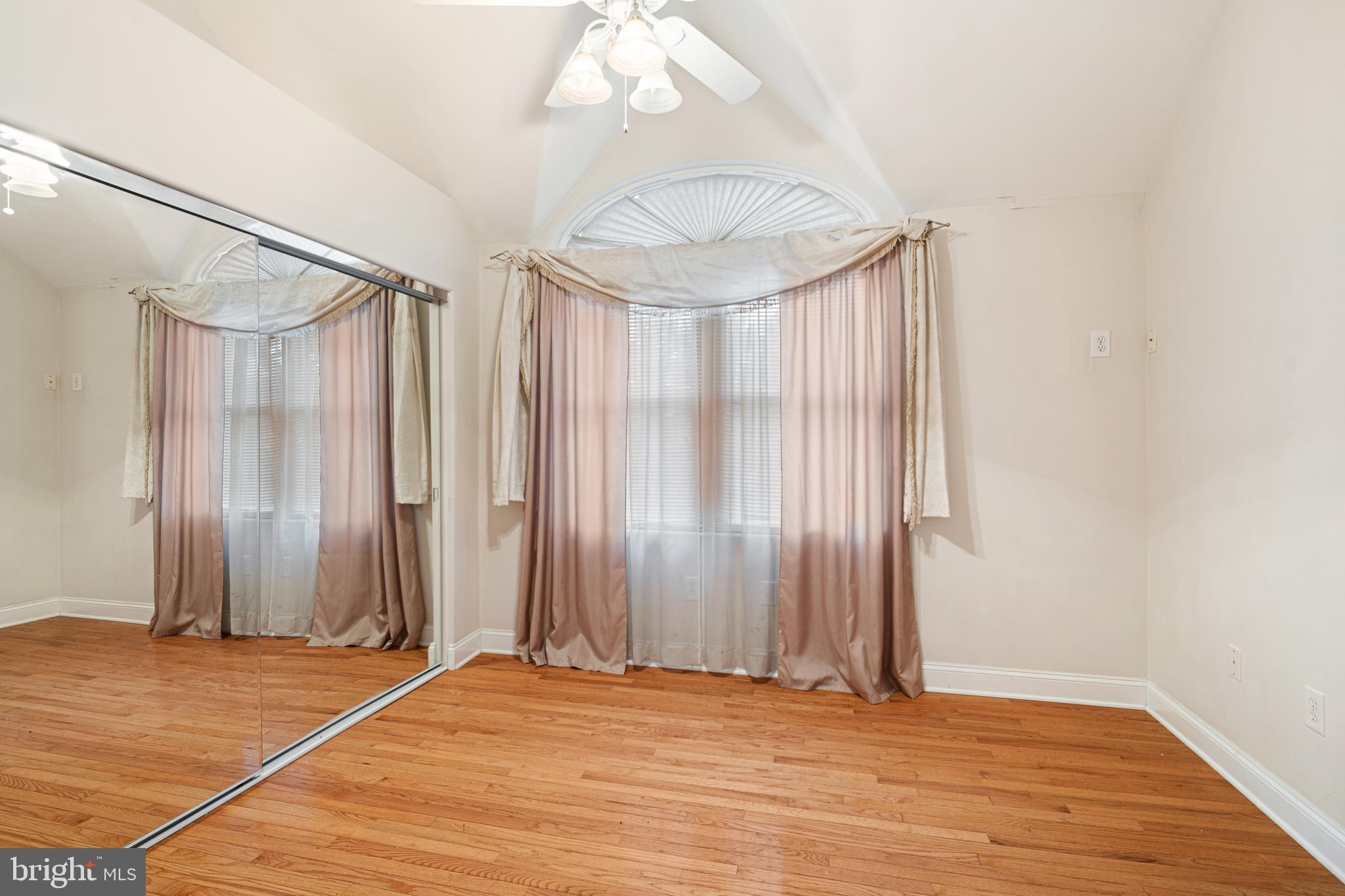 827 Hulmeville Road Langhorne, PA 19047 - Photo 9 of 34