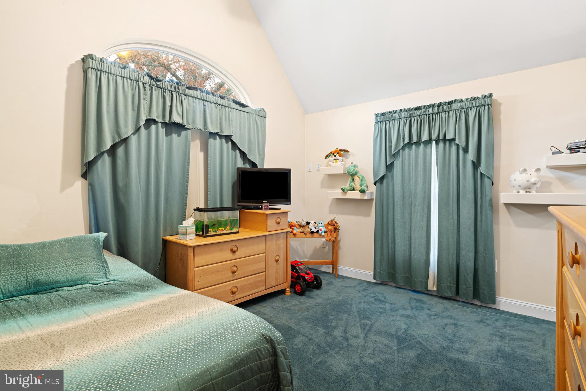 827 Hulmeville Road Langhorne, PA 19047 - Photo 10 of 34