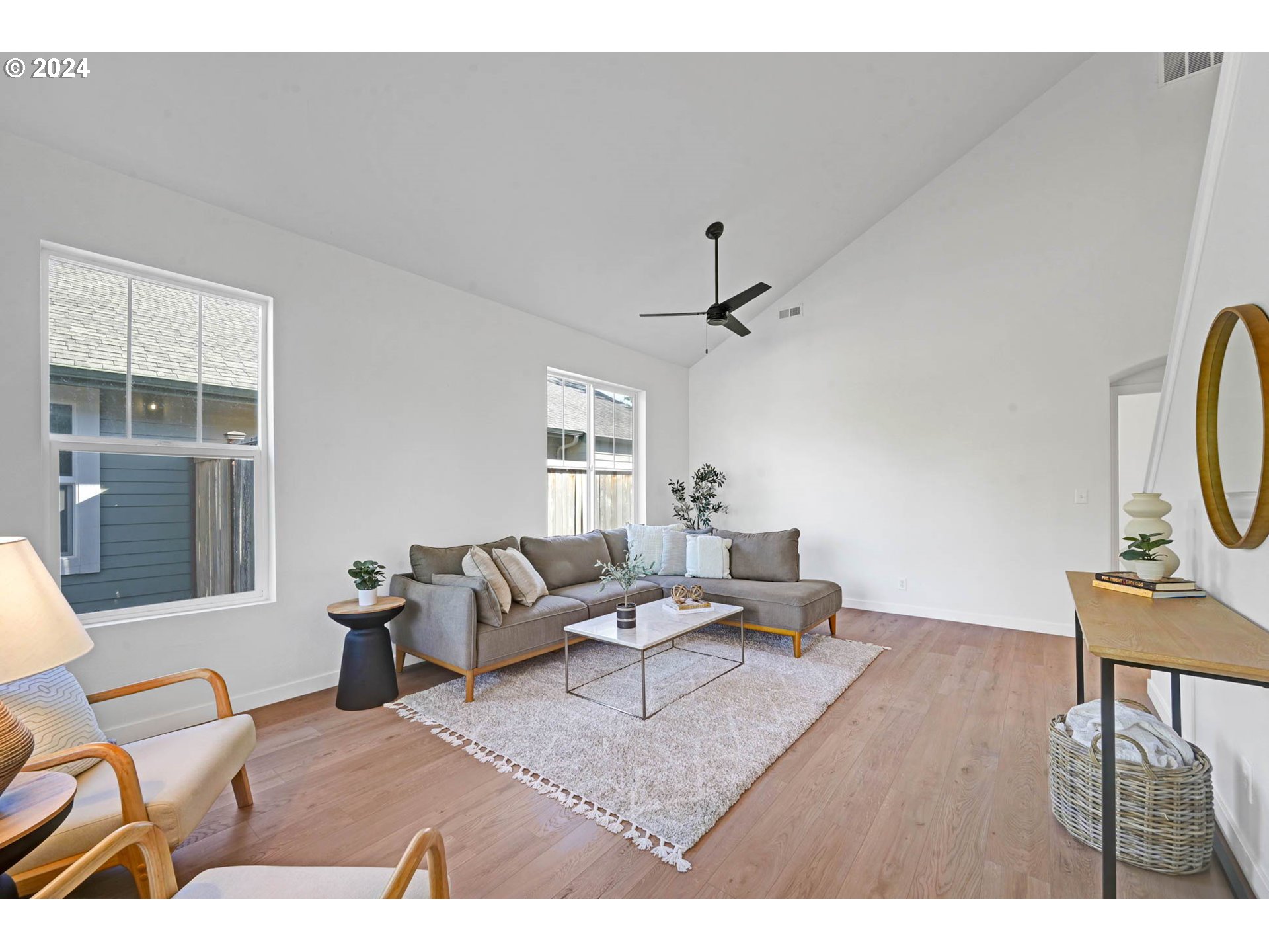 1763 Merlin Way Eugene, OR 97402 - Photo 3 of 30 Gallery Image 3