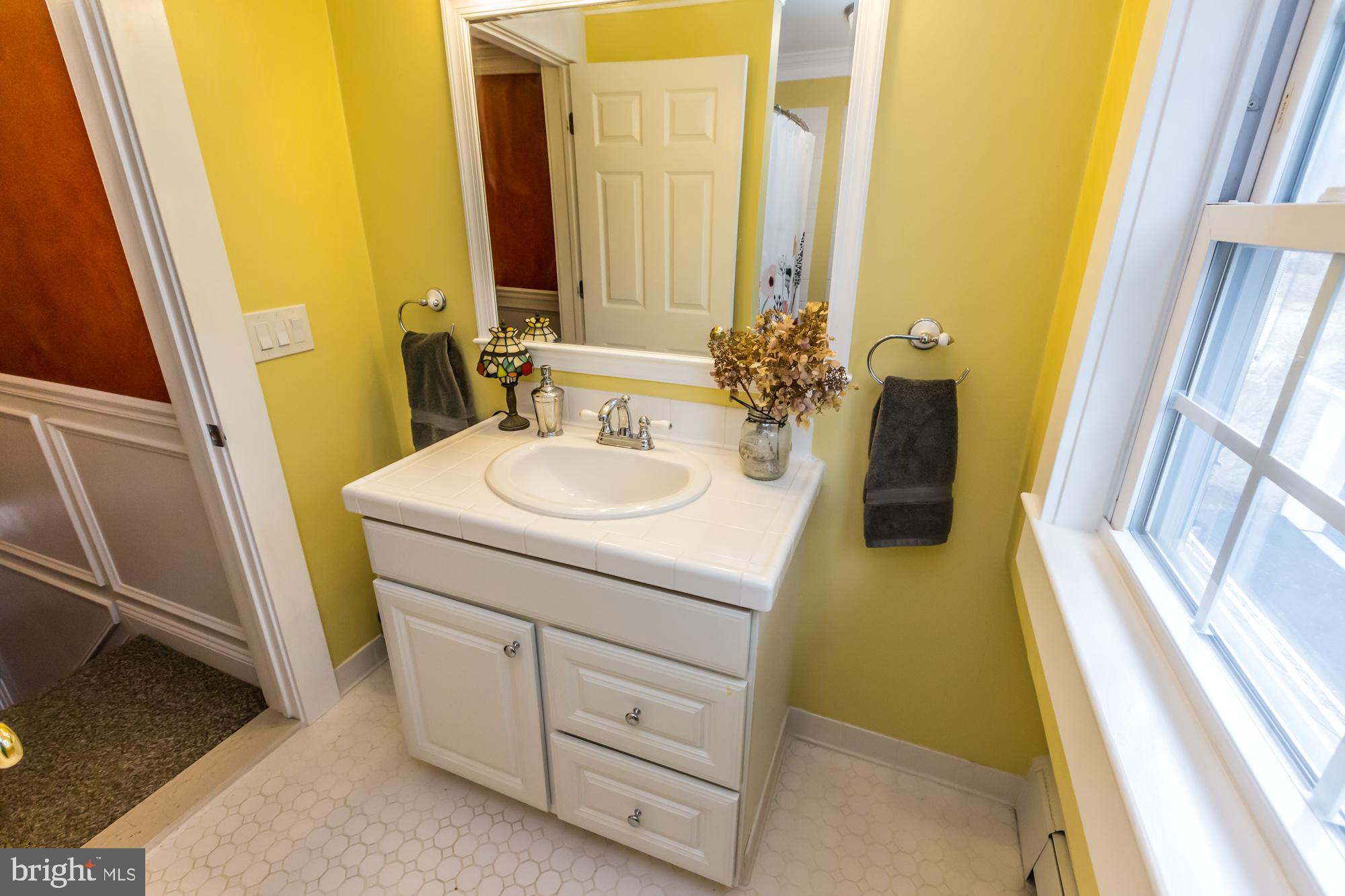 531 Northbrook Road West Chester, PA 19382 - Photo 25 of 33 Full bath