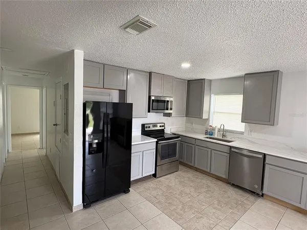 $2,000 | 1053 Scott Street, Clermont, FL 34711