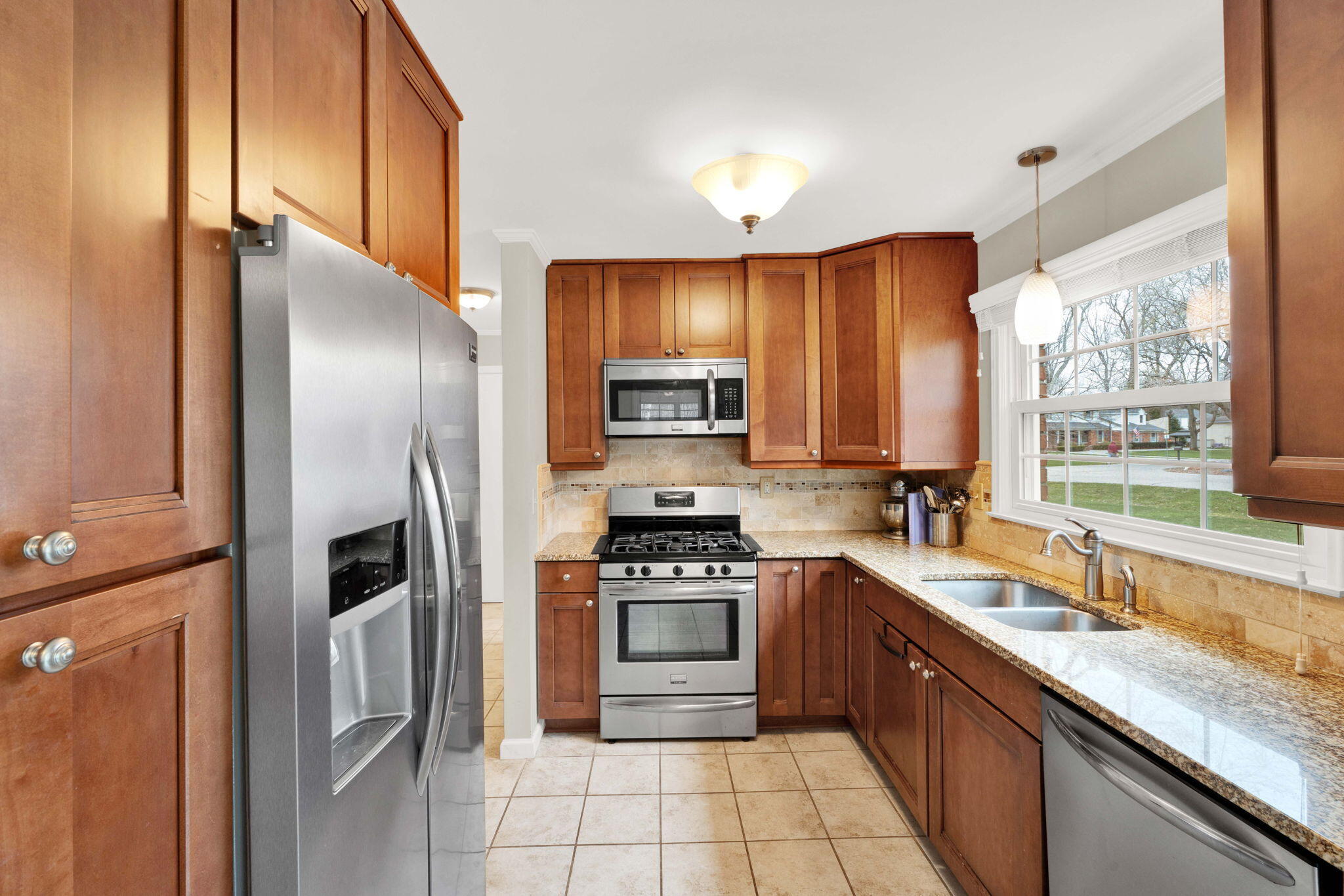 3226 Wendover Road Troy, MI 48084 - Photo 17 of 50 25-web-or-mls-Edited-25