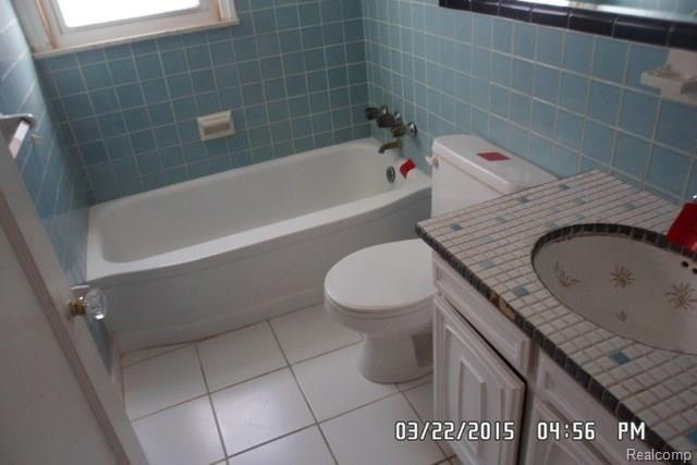 4157 Williams Street Inkster, MI 48141 - Photo 21 of 35 SAM_1584.jpg