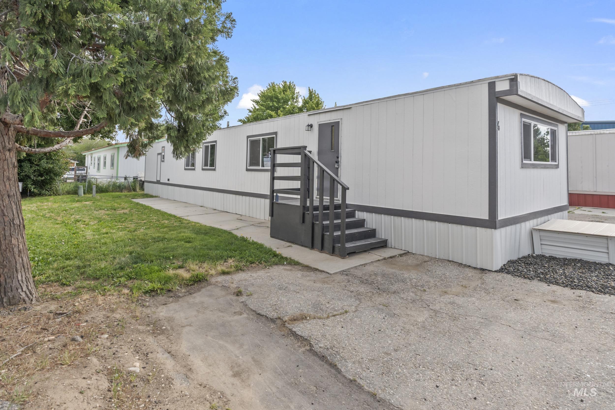 8417 West Fairview Avenue, Unit 4 Boise, ID 83704 - Photo 2 of 15