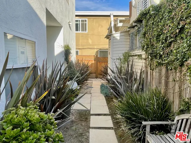 a view of a back yard of the house