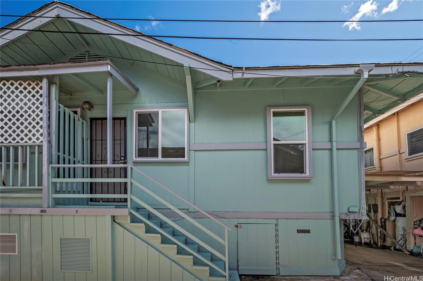 1946 Pauoa Road, Unit A Honolulu, HI 96813 - Photo 1 of 1 a backyard of a house