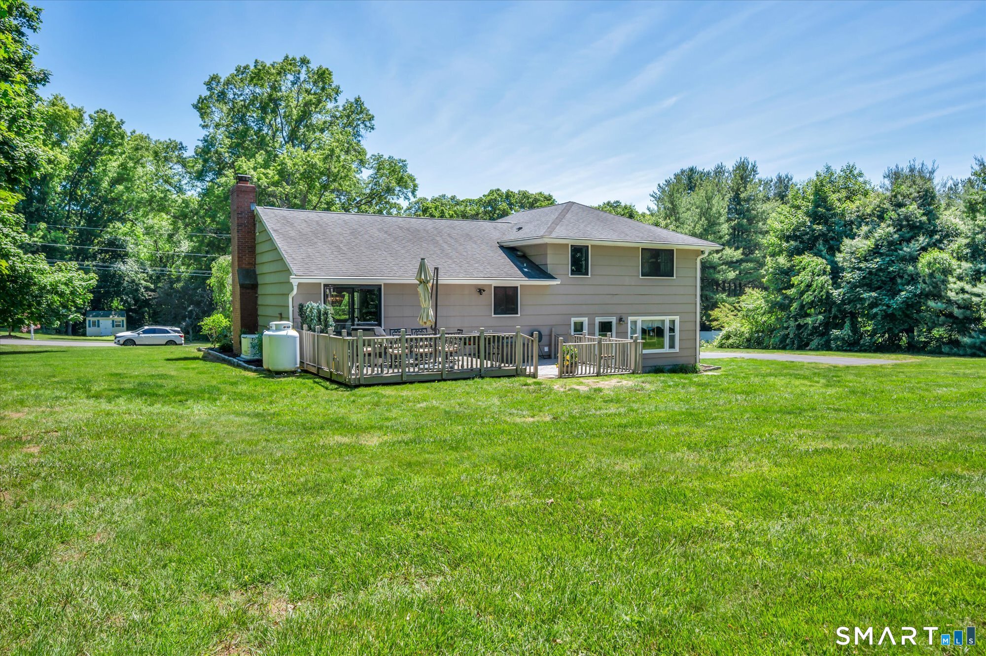 88 Meadow Wood Road Branford, CT 06405 - Photo 2 of 39