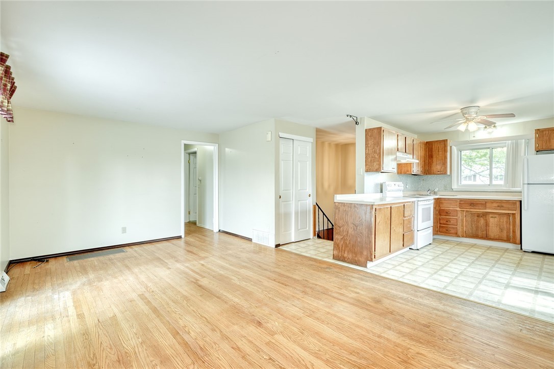 139 Nevins Road Henrietta, NY 14467 - Photo 9 of 38