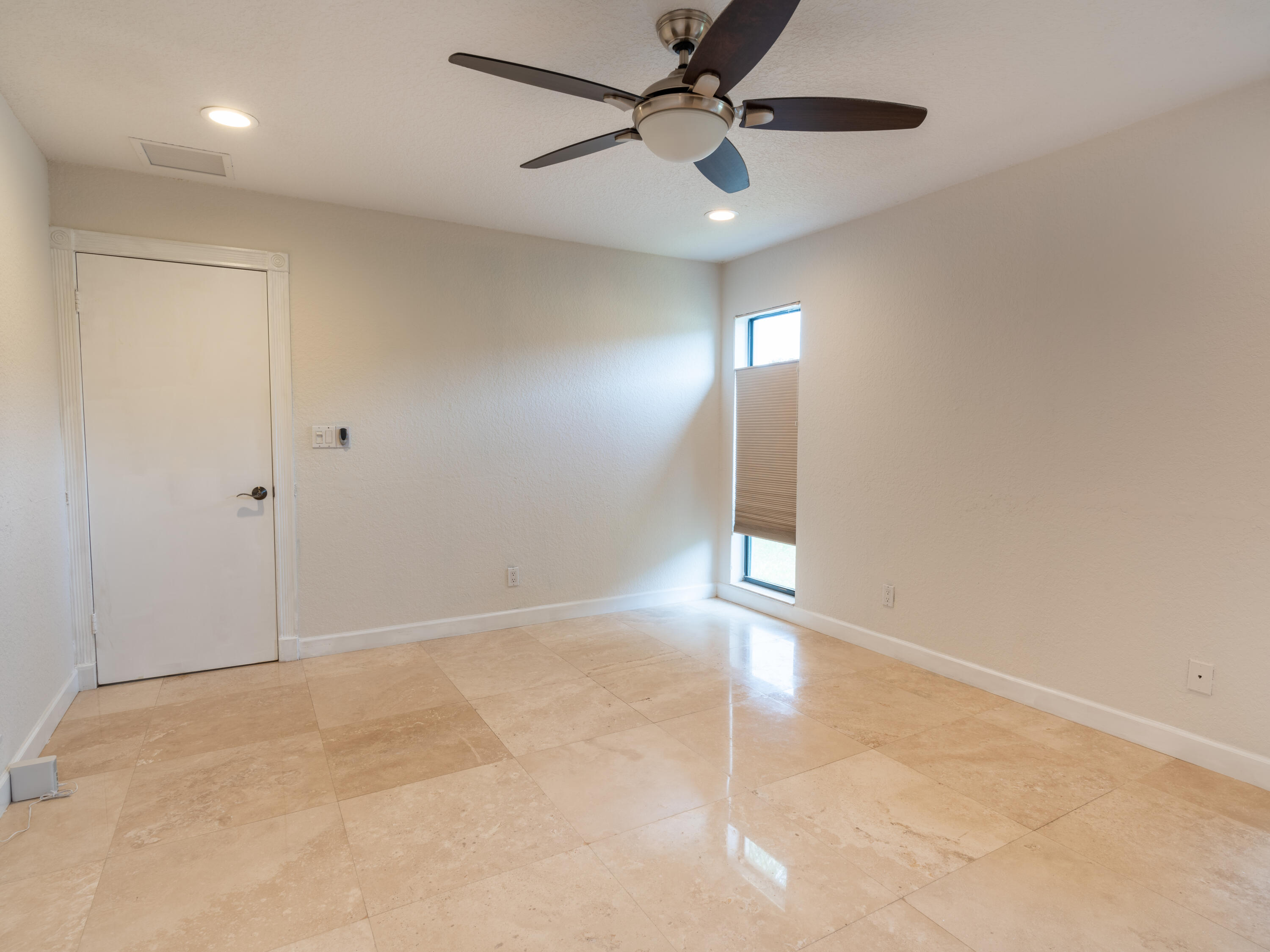2813 Northwest 34th Street Boca Raton, FL 33434 - Photo 34 of 83 DSC03147-HDR
