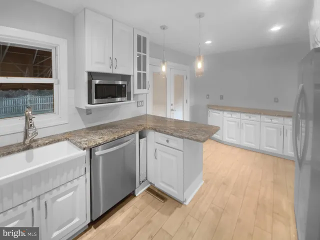 $470,000 | 4145 Bassett Court, Dumfries, VA 22026